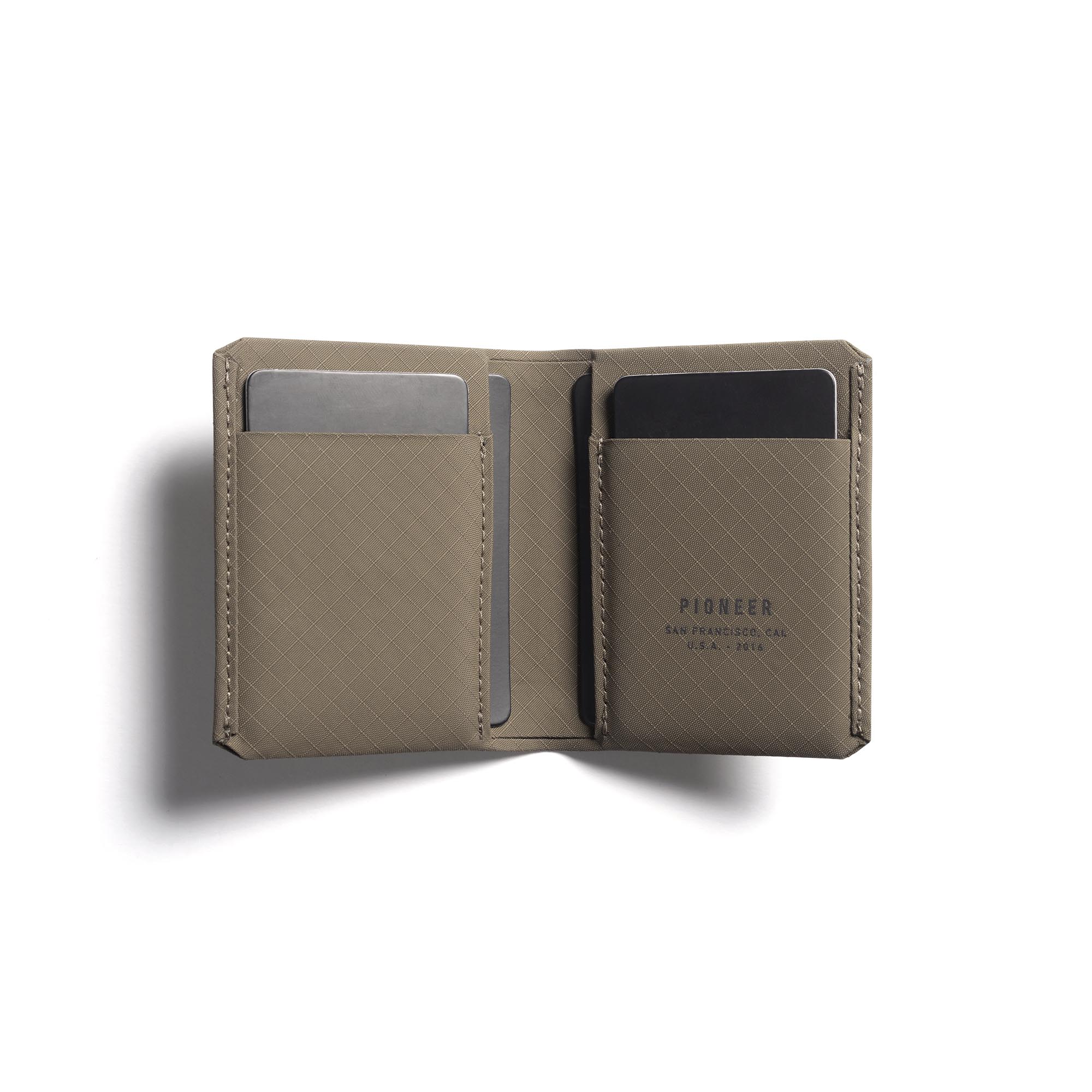 Pioneer Carry - Matter Bifold Geldbörse -