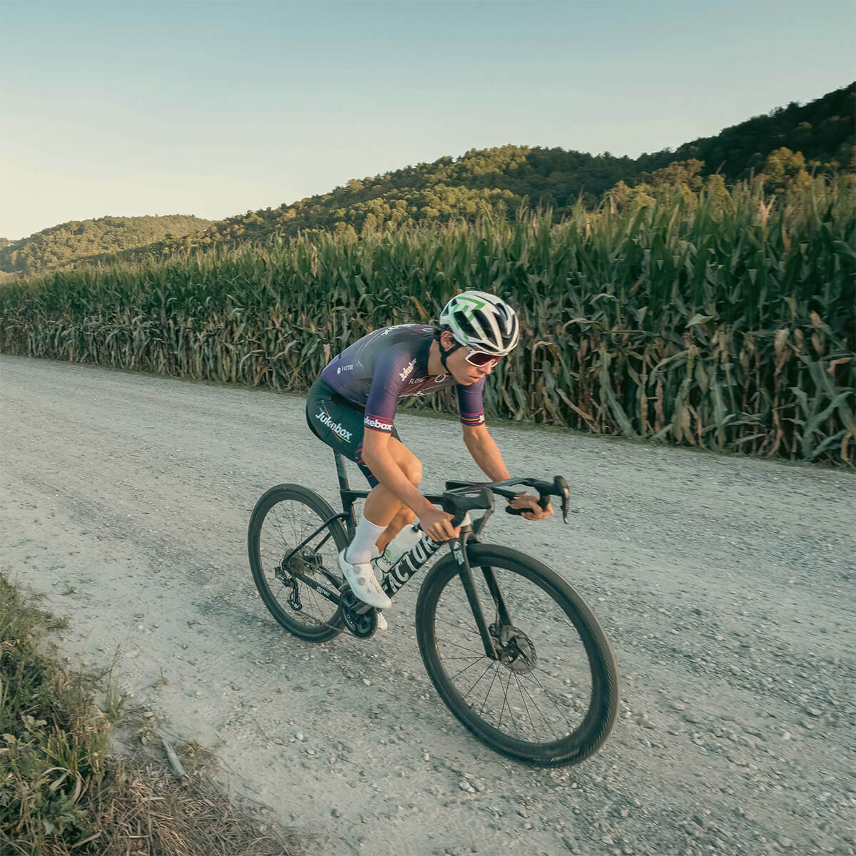 Factor - Ostro Gravel Bike - UD Gloss